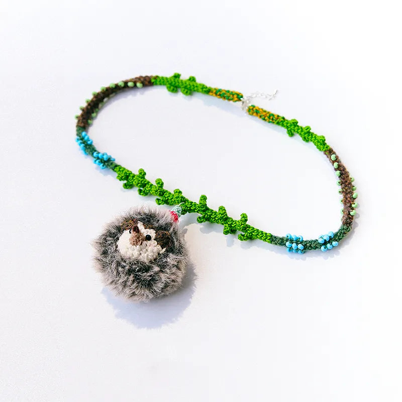 Fait main - Œil crocheté - Vase à motifs - Étui à briquet de style - Mini sac collier pour les essentiels du quotidien