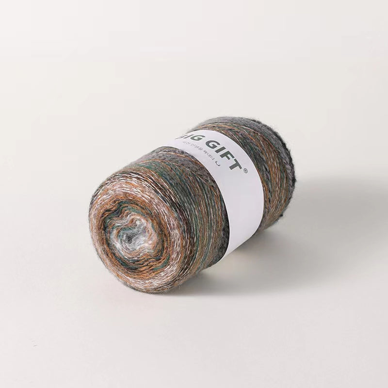 Artisan wool blend for crochet yarn in earth tones by 不二手作 for crafting accessories